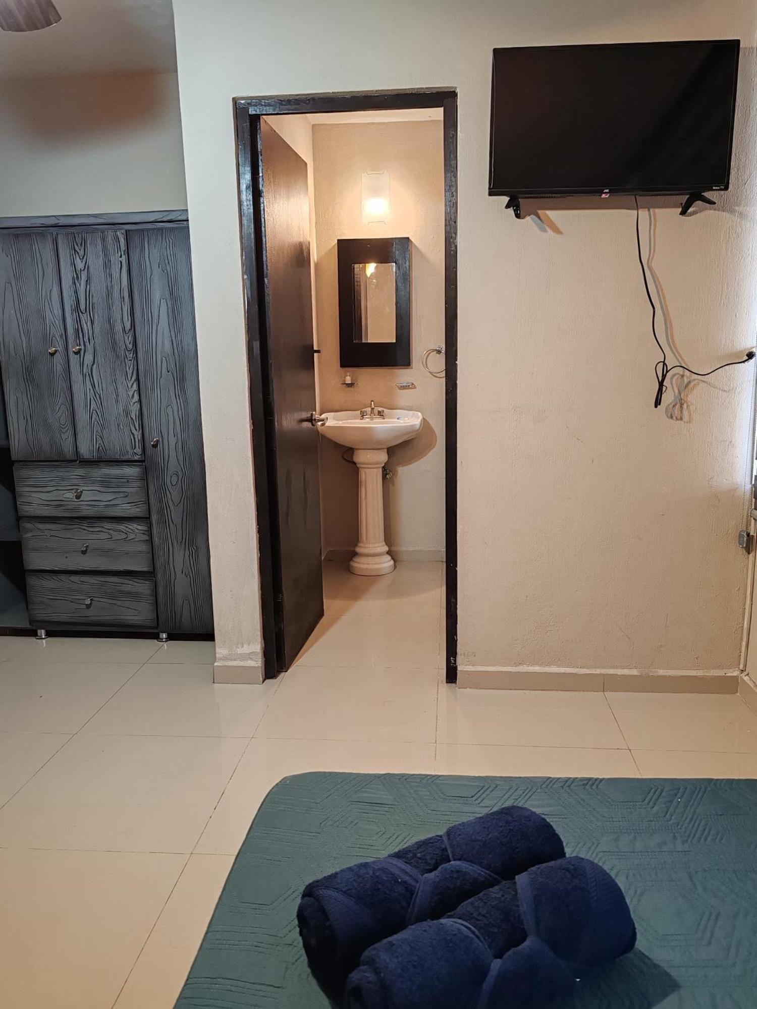 Hostal Vitta غوادالاجارا المظهر الخارجي الصورة